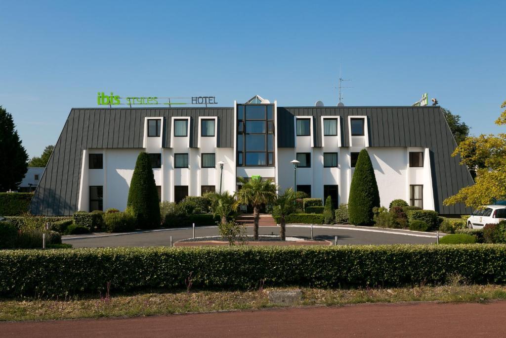 Отель Ibis Styles Bordeaux Aeroport Мериньяк Экстерьер фото