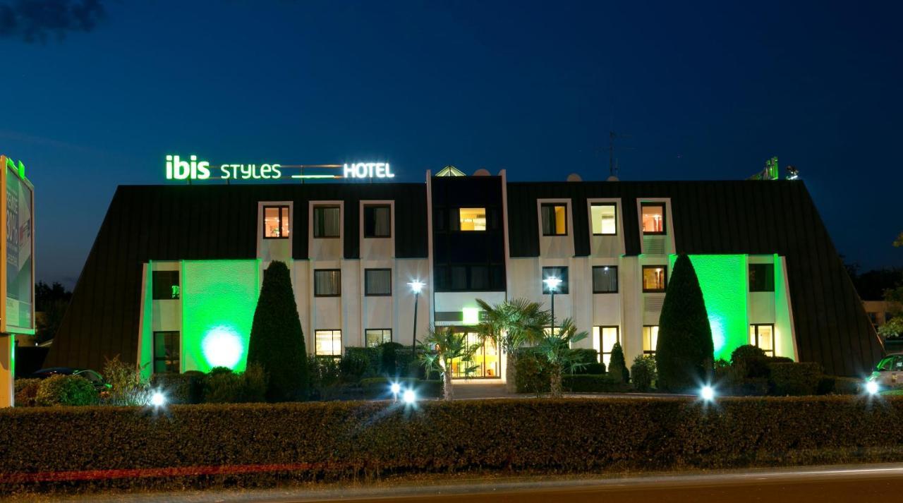 Отель Ibis Styles Bordeaux Aeroport Мериньяк Экстерьер фото